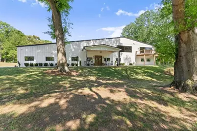 951 Canter Way, Jefferson, GA 30549 - Photo 3