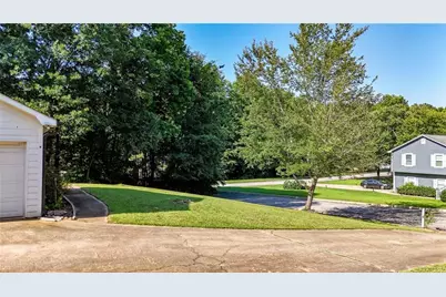 2114 W Lotus Point Drive, Lithia Springs, GA 30122 - Photo 43