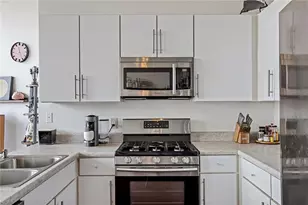 881 Memorial Dr SE, Atlanta, GA 30316 - Photo 9