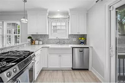 2427 Shenandoah Avenue NE, Atlanta, GA 30305 - Photo 11