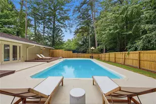 250 Rhine Dr, Alpharetta, GA 30022 - Photo 33