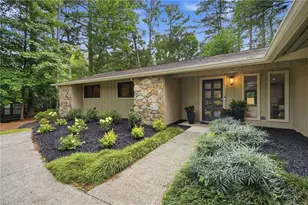 250 Rhine Dr, Alpharetta, GA 30022 - Photo 5