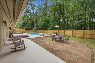 250 Rhine Dr, Alpharetta, GA 30022 - Photo 31