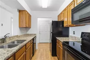 300 Johnson Ferry Road NE, Sandy Springs, GA 30328 - Photo 21