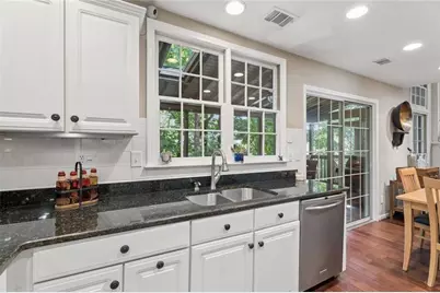 635 Rosedown Way, Johns Creek, GA 30022 - Photo 5