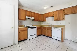 4918 Windsor Downs Ln, Decatur, GA 30035 - Photo 11