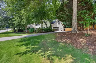 4379 Depot Ridge Ct, Buford, GA 30518 - Photo 3