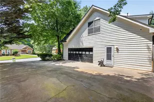 4379 Depot Ridge Ct, Buford, GA 30518 - Photo 9