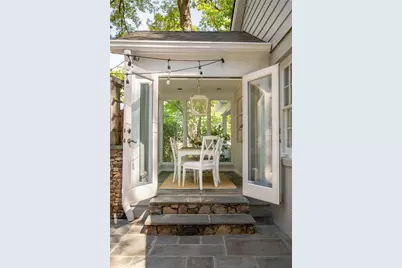374 Lofton Road NW, Atlanta, GA 30309 - Photo 13