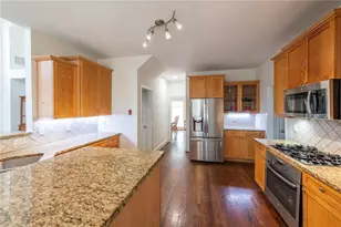 103 Brooke Park Dr, Canton, GA 30115 - Photo 3