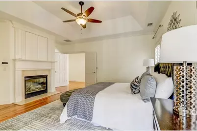 704 Longleaf Drive NE, Atlanta, GA 30342 - Photo 19