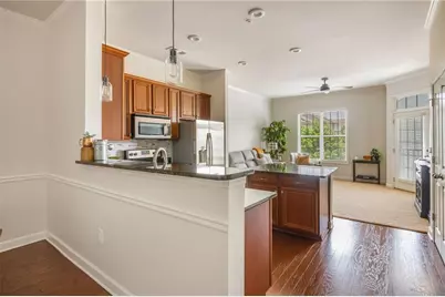 7265 Glisten Avenue #132, Atlanta, GA 30328 - Photo 9