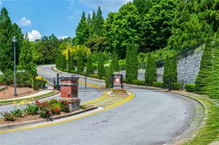 7265 Glisten Ave, Atlanta, GA 30328 - Photo 3