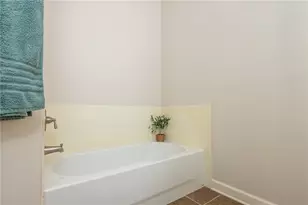 7265 Glisten Ave, Atlanta, GA 30328 - Photo 33