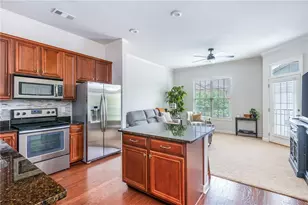 7265 Glisten Ave, Atlanta, GA 30328 - Photo 15