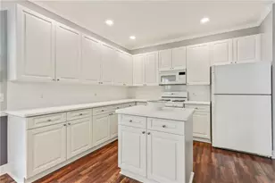 2027 Woodside Park Dr, Woodstock, GA 30188 - Photo 9