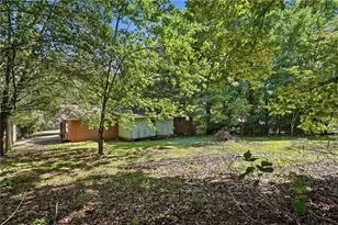 200 Ridgewood Dr, Cleveland, GA 30528 - Photo 19