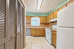 935 6 Oaks Cir, Norcross, GA 30093 - Photo 11
