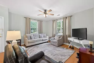 368 W Oaks Trail, Woodstock, GA 30188 - Photo 5