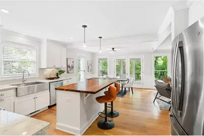 1834 Woodland Hills Avenue NW, Atlanta, GA 30318 - Photo 11