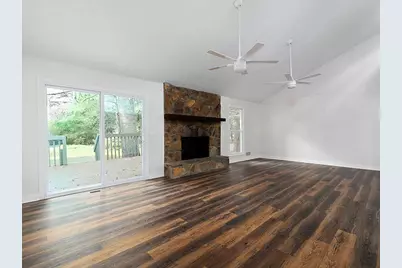 2506 Kingsley Drive NE, Marietta, GA 30062 - Photo 9