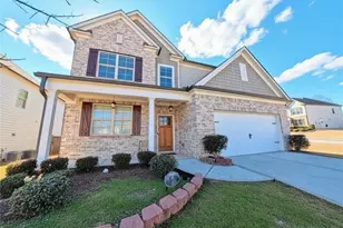 87 Round Pond Dr, Lilburn, GA 30047 - Photo 3