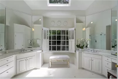 4021 Stephens Mill Run NE, Atlanta, GA 30342 - Photo 15