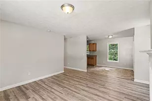 270 Knob Dr, Carrollton, GA 30116 - Photo 5
