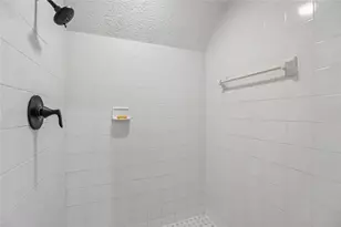 1811 Lake Cove Dr SW, Atlanta, GA 30331 - Photo 35