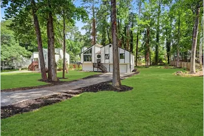 1781 Jody Drive NE, Marietta, GA 30066 - Photo 3