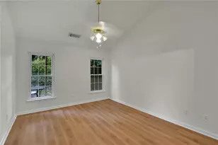 2435 Hillvale Cir, Lithonia, GA 30058 - Photo 11