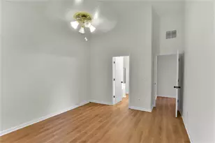2435 Hillvale Cir, Lithonia, GA 30058 - Photo 13