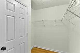 2435 Hillvale Cir, Lithonia, GA 30058 - Photo 17