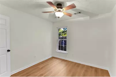 2435 Hillvale Circle, Lithonia, GA 30058 - Photo 31