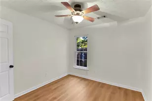 2435 Hillvale Cir, Lithonia, GA 30058 - Photo 31