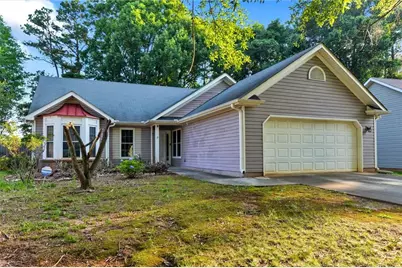 2435 Hillvale Circle, Lithonia, GA 30058 - Photo 3