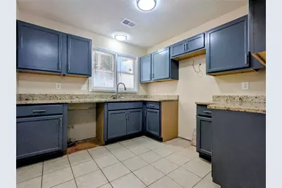 4790 Hairston Place, Stone Mountain, GA 30088 - Photo 13