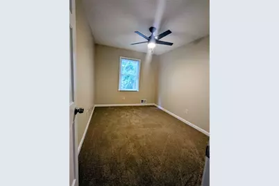 4790 Hairston Place, Stone Mountain, GA 30088 - Photo 17