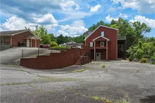 70 Mountain Dr, Dahlonega, GA 30533 - Photo 1