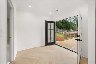 987 Northrope Dr NE, Atlanta, GA 30324 - Photo 23