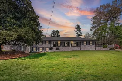 2808 Beverly Hills Drive, Marietta, GA 30068 - Photo 3
