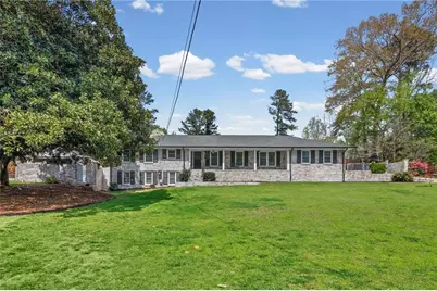 2808 Beverly Hills Drive, Marietta, GA 30068 - Photo 1