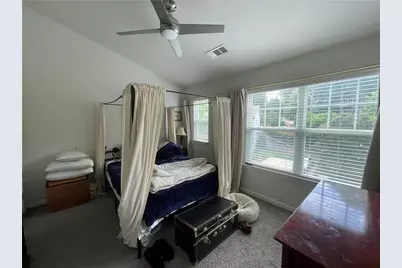 1017 Liberty Parkway NW, Atlanta, GA 30318 - Photo 19