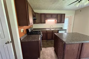 3570 Keels Ln, Atlanta, GA 30349 - Photo 9