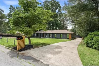 3506 Embry Circle, Atlanta, GA 30341 - Photo 3