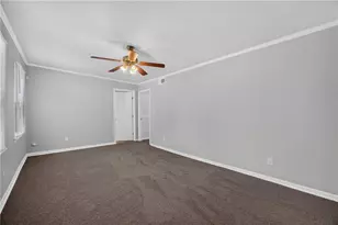 3894 Maplewood Dr, Decatur, GA 30035 - Photo 5