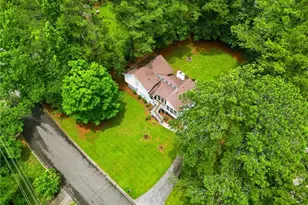585 Rivercrest Dr, Woodstock, GA 30188 - Photo 3
