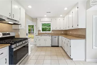 585 Rivercrest Drive, Woodstock, GA 30188 - Photo 23