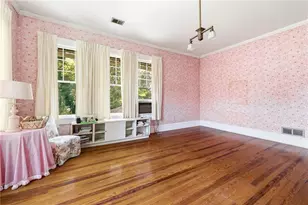 121 W Candler St, Winder, GA 30680 - Photo 27