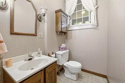 121 W Candler Street, Winder, GA 30680 - Photo 21